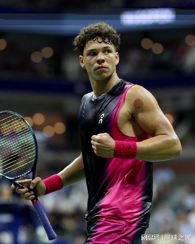 及更衣室化 及更衣室化