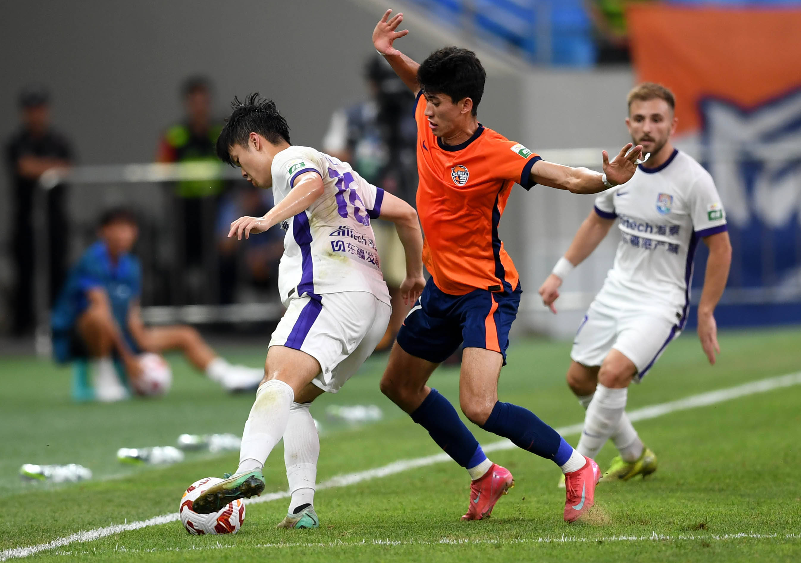 令人振奋的 令人振奋的